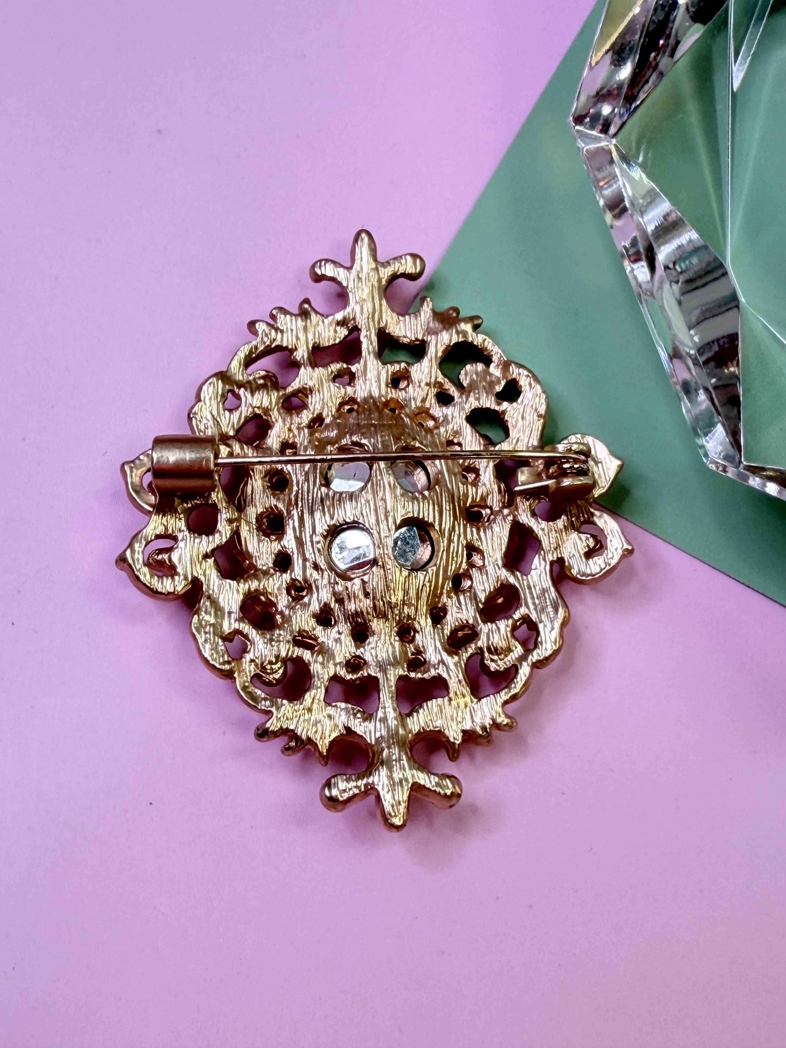 Vintage Emerald Ornate Brooch